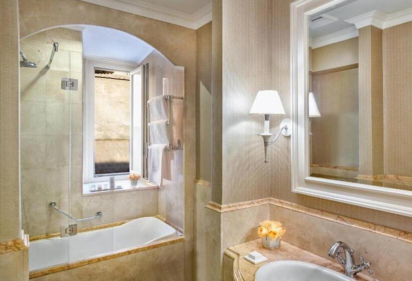 סוויטת ג'וניור, Rome Marriott Grand Hotel Flora