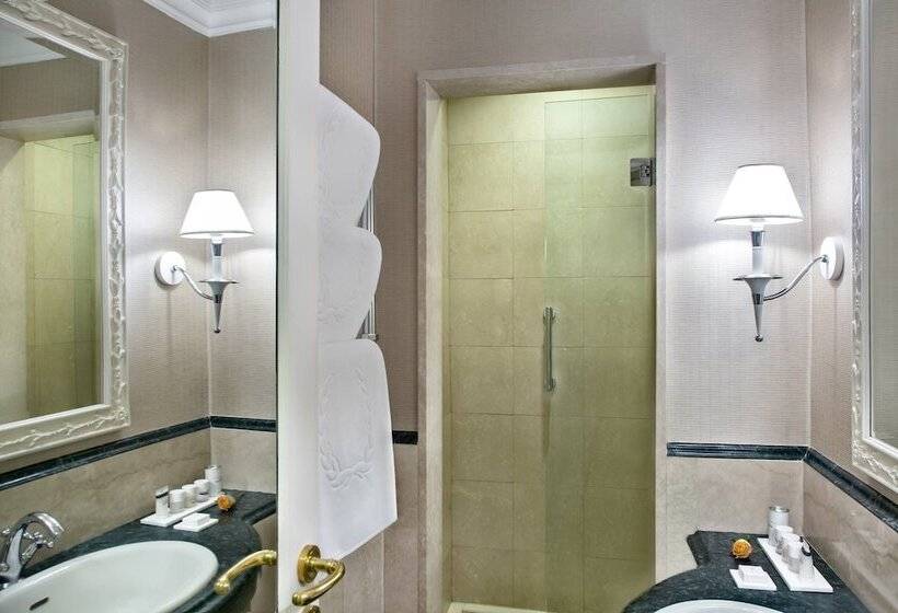 חדר דלוקס, Rome Marriott Grand Hotel Flora