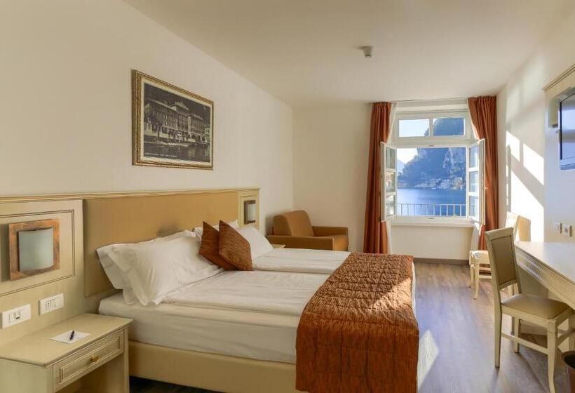 Superior room with lake view, Sole Relax & Panorama