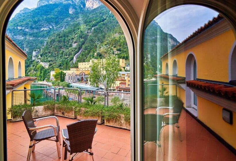 Suite with lake view, Sole Relax & Panorama