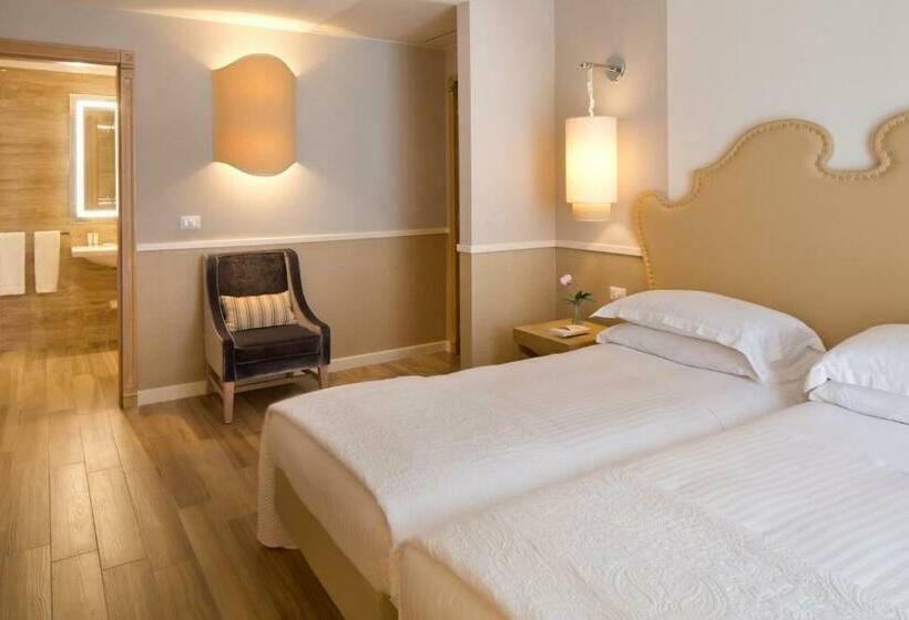 اتاق استاندارد سه نفره, Starhotels Terminus