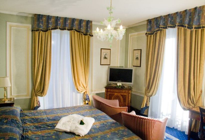 اتاق استاندارد با چشم‌انداز باغ, Grand Hotel Des Iles Borromées & Spa