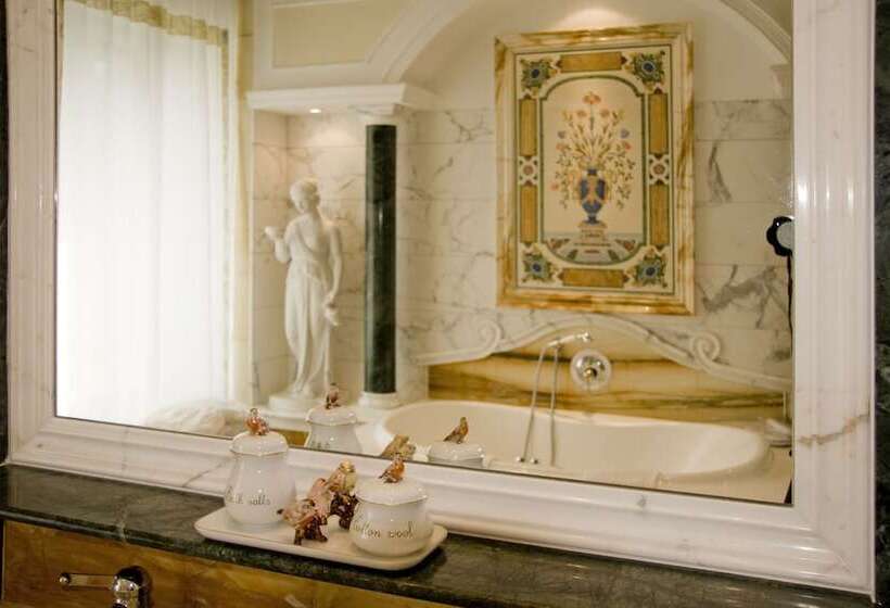 سوییت, Grand Hotel Des Iles Borromées & Spa