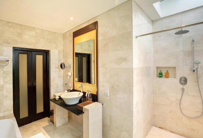 Бунгало Deluxe, Legian Beach