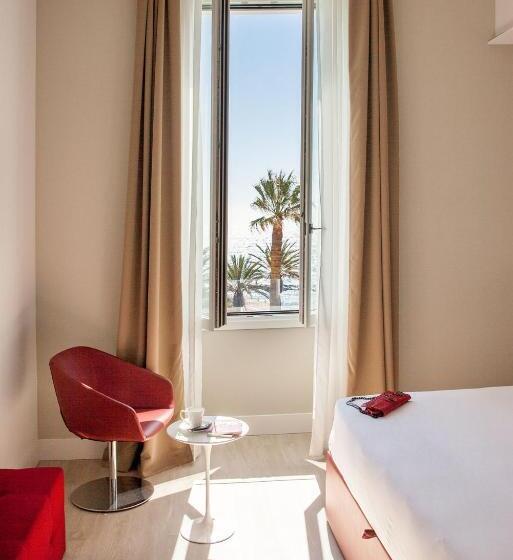 اتاق استاندارد با چشم‌انداز دریا, Miramare The Palace Resort