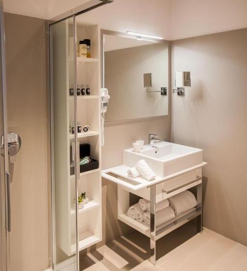 اتاق استاندارد با چشم‌انداز دریا, Miramare The Palace Resort