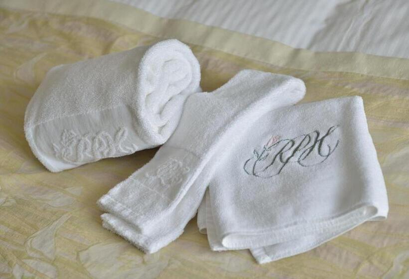 Executive Suite, Royal Park