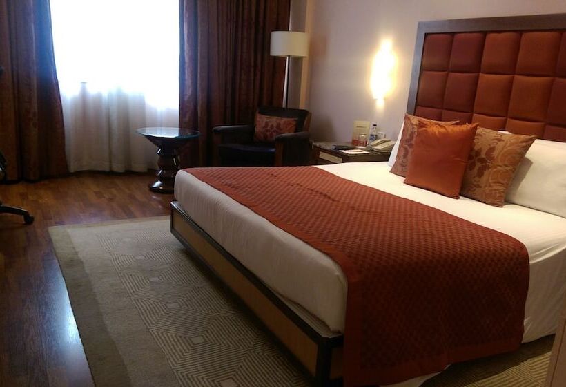 Quarto Deluxe, Vivanta Bengaluru Residency Road