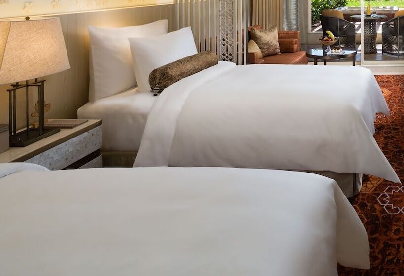 اتاق لوکس با وان آب گرم, Kempinski Summerland Hotel & Resort Beirut