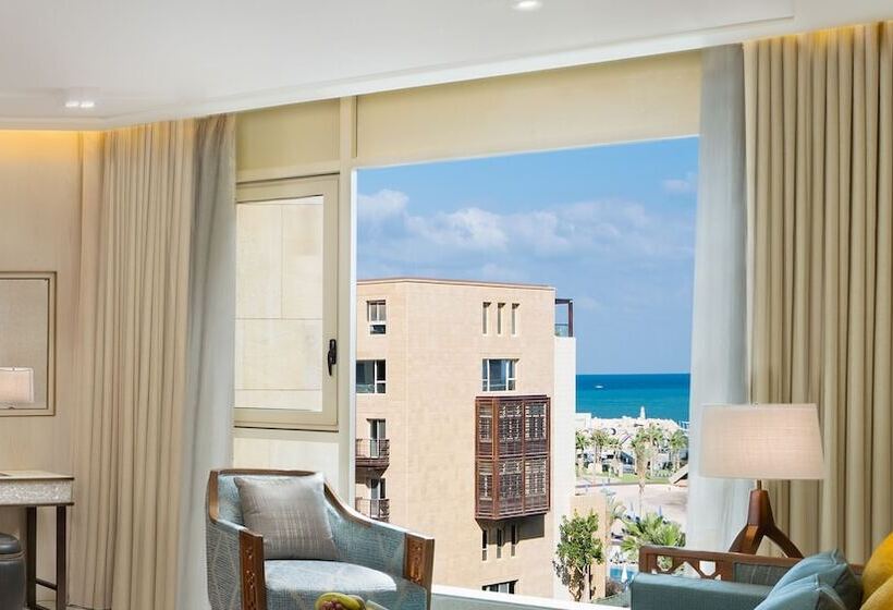 سوییت جونیور, Kempinski Summerland Hotel & Resort Beirut