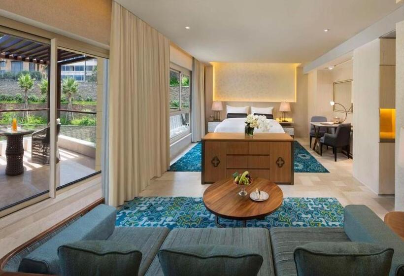 سوئیت جونیور با چشم‌انداز باغ, Kempinski Summerland Hotel & Resort Beirut