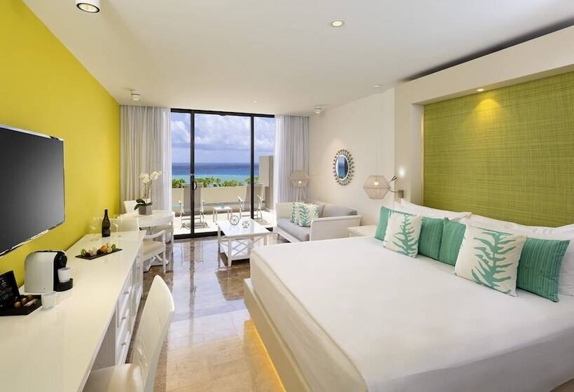 סוויטת ג'וניור נוף לאגם, Paradisus Cancun  All Inclusive
