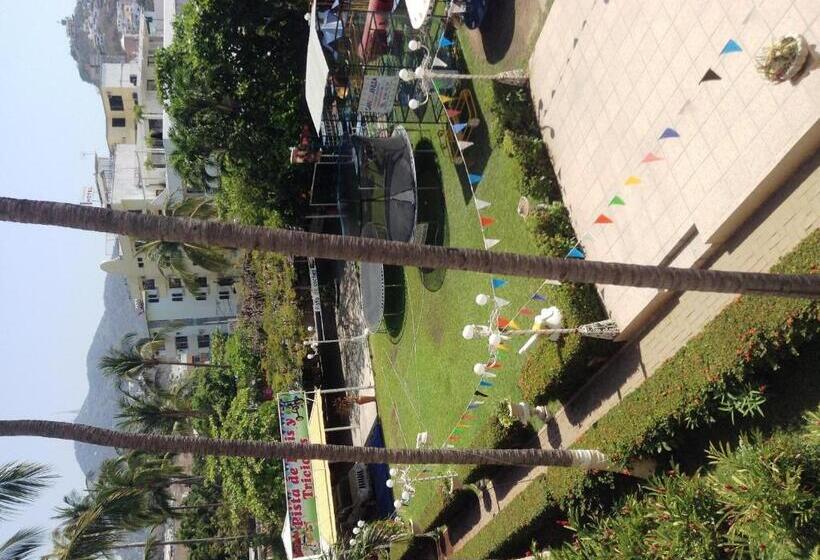 スタンダードルーム, Sands Acapulco Hotel & Bungalows