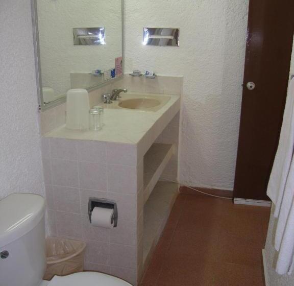 スタンダードバンガロー, Sands Acapulco Hotel & Bungalows