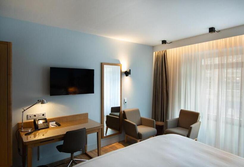 اتاق پرمیوم, Swissôtel Amsterdam