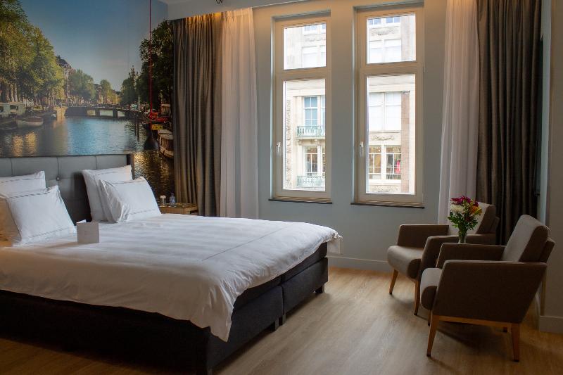 سوییت جونیور, Swissôtel Amsterdam