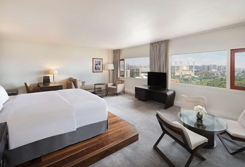 سوئیت رویال, Transcorp Hilton Abuja