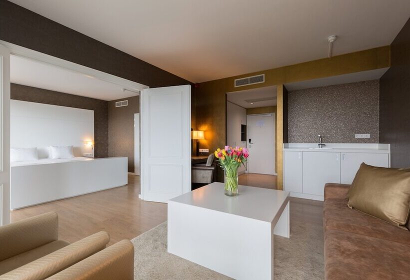 Люкс, Leonardo Royal Hotel Den Haag Promenade
