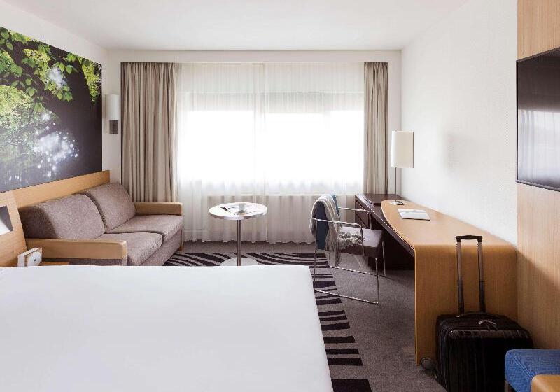 标准三人间, Novotel Amsterdam City