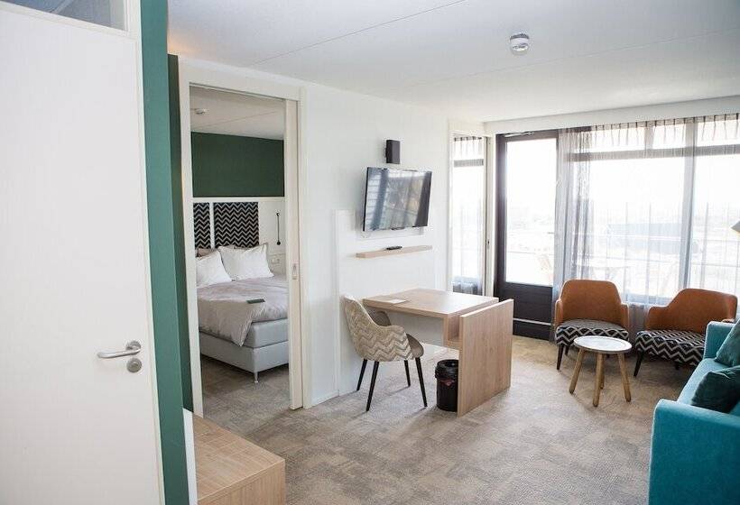 스위트, Paal 8 Hotel Aan Zee