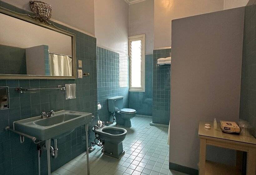 سوییت جونیور, Gran Hotel Bolivar