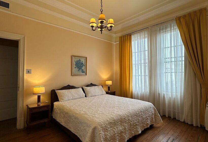 سوییت جونیور, Gran Hotel Bolivar