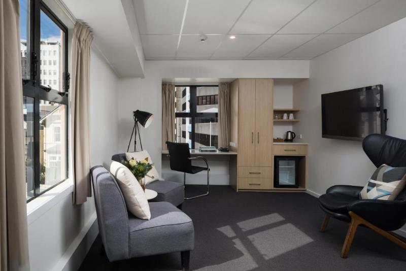 سوییت سوپریور, Atura Wellington
