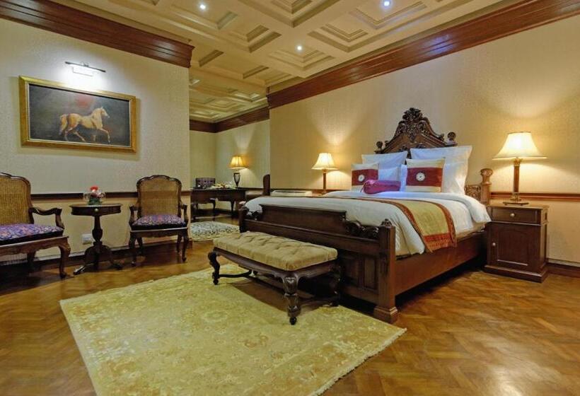 سوییت, Faletti S Hotel Lahore