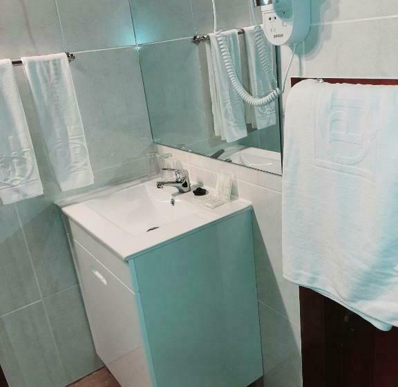 Quarto Ático, Quinta Da Penha De Franca
