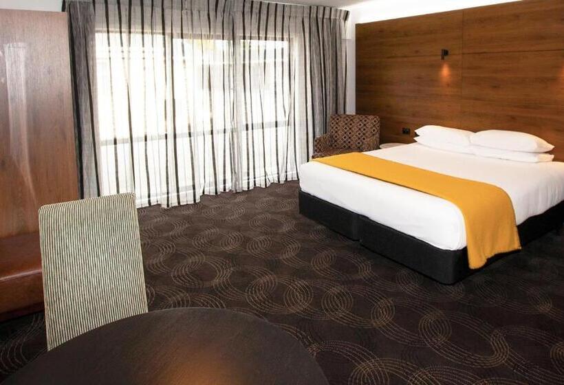 اتاق لوکس با تخت بزرگ, The Ashley Hotel Greymouth