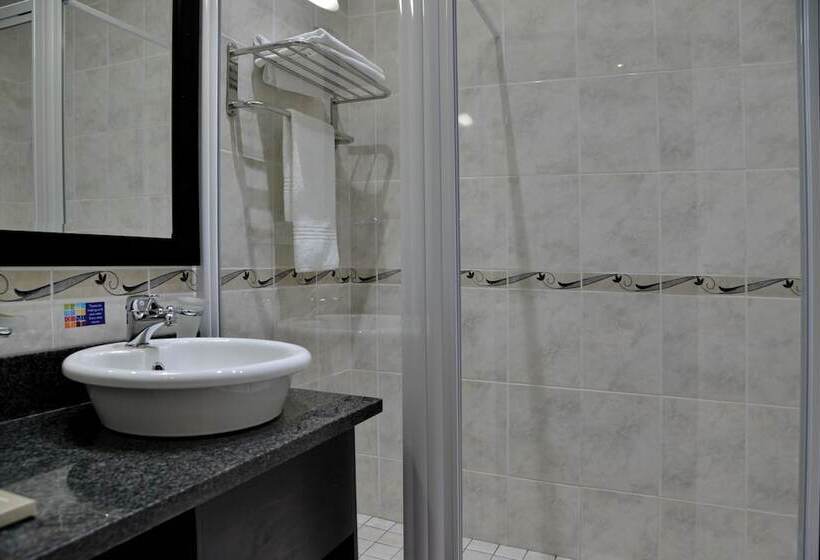 Семейный Номер, Cumberland Hotel Worcester