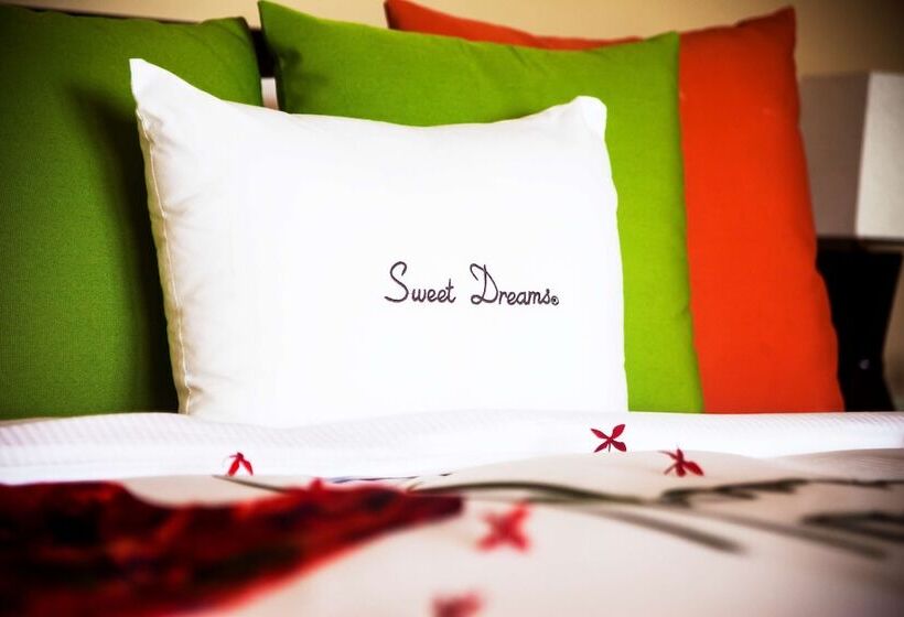اتاق استاندارد با تخت بزرگ, Doubletree By Hilton Seychelles   Allamanda Resort & Spa