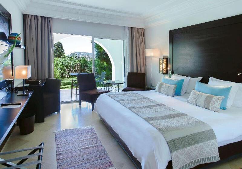 Номер Deluxe Вид на Море, Mövenpick Hotel Gammarth Tunis