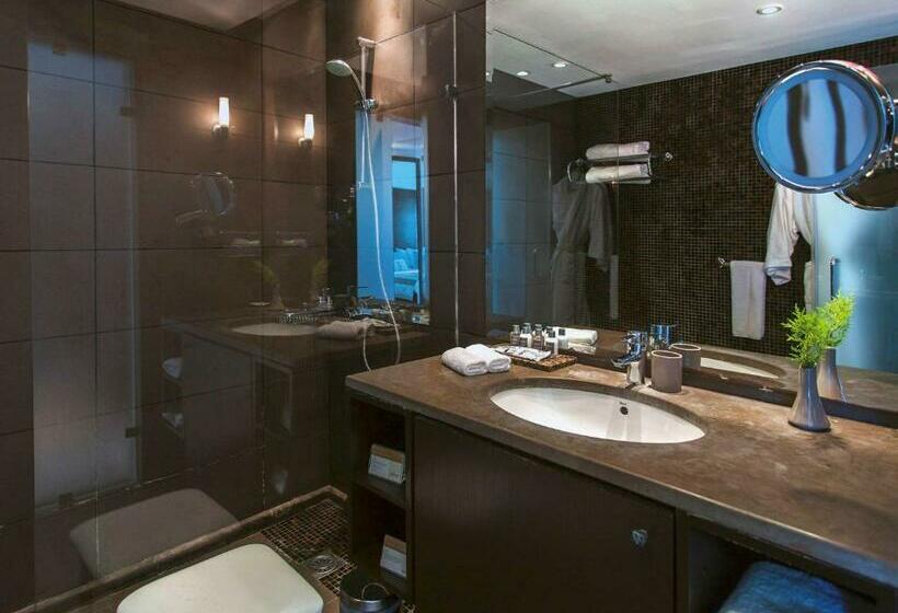 Номер Deluxe Кровать Кинг, Mövenpick Hotel Gammarth Tunis