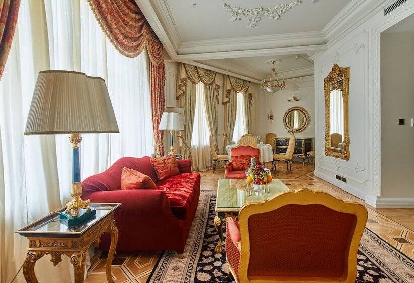 سوییت, Savoy Moscow