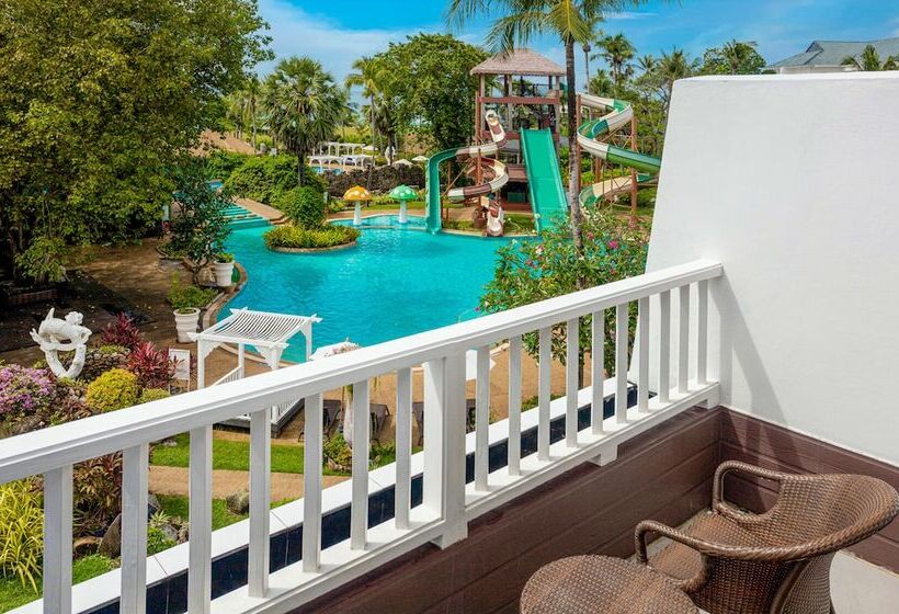 带泳池观景的豪华房, Thavorn Palm Beach Resort Phuket