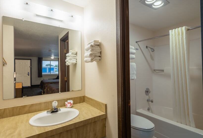 Номер Стандарт 2 Двуспальные Кровати, Hardin Lodge