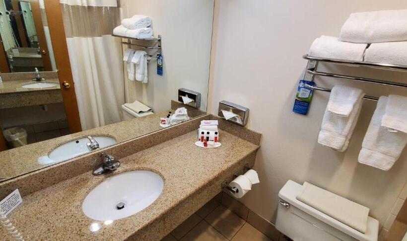 Номер Deluxe, Baymont By Wyndham Seattle/kirkland Wa