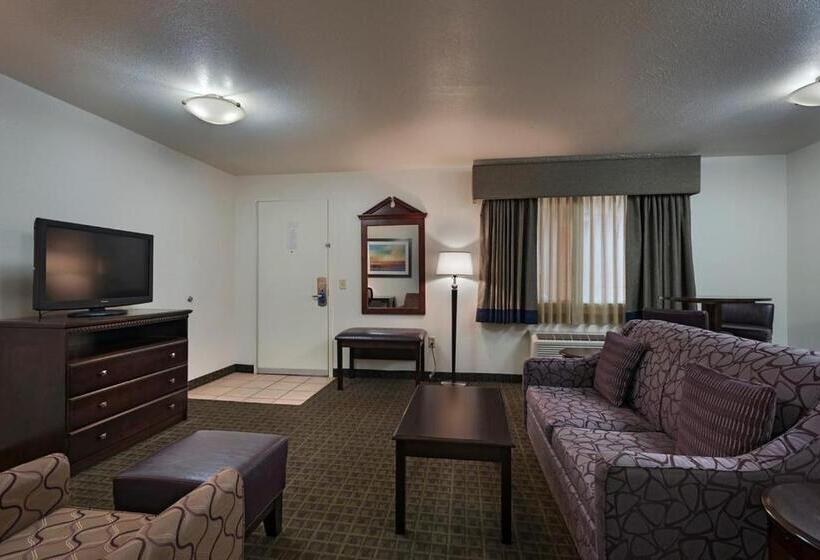 带大床的复式套间, Stevens Inn A Howard Johnson By Wyndham