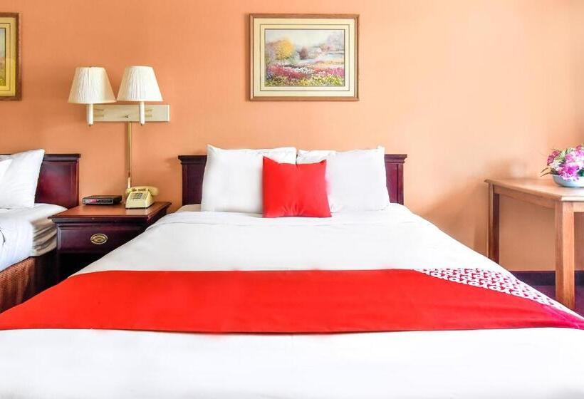 ２ダブルベッドのスタンダードルーム, OYO Hotel Tyler Lindale