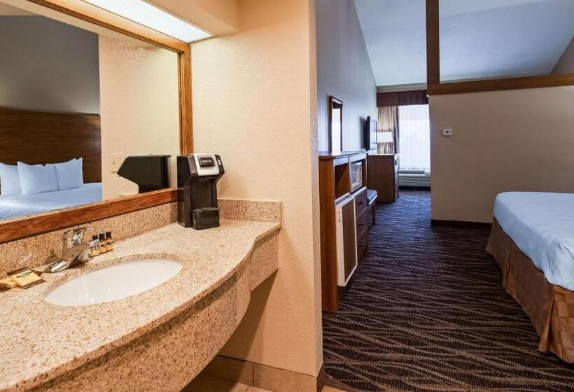 سوئیت با تخت بزرگ, Best Western Plus Saddleback Inn And Conference Center