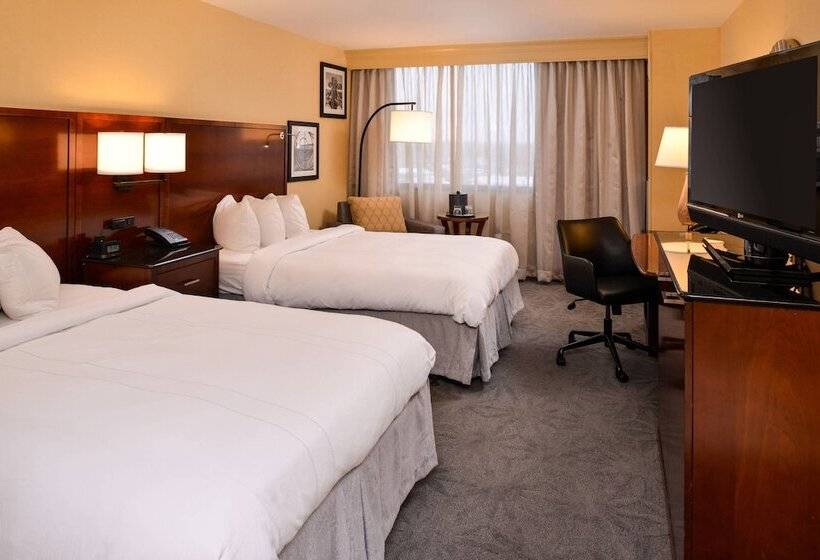 ２ダブルベッドのスタンダードルーム, Buffalo Marriott Niagara