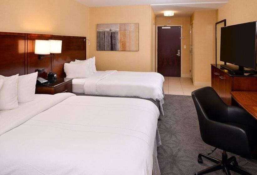 ２ダブルベッドのスタンダードルーム, Buffalo Marriott Niagara