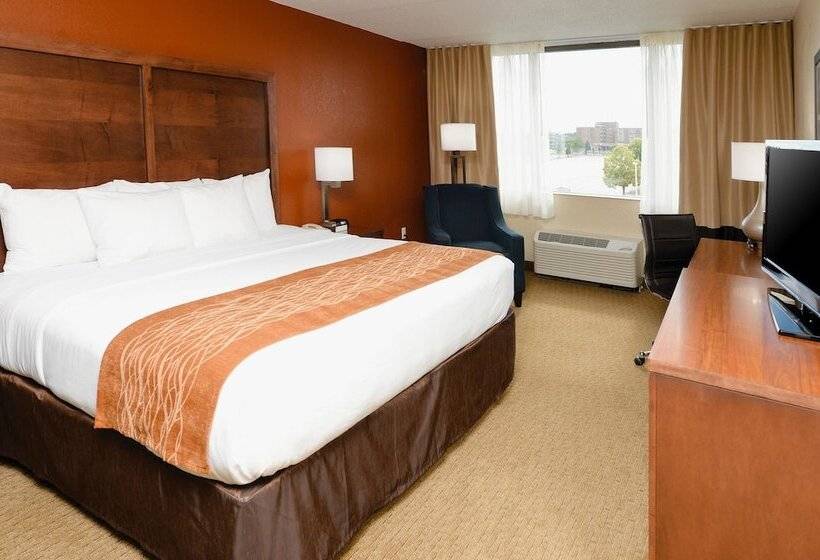 سوئیت با چشم‌انداز رودخانه, Comfort Inn & Suites Event Center