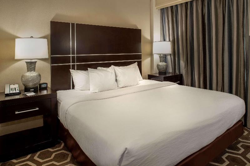 Люкс Кровать Кинг, Embassy Suites By Hilton St. Louis Airport