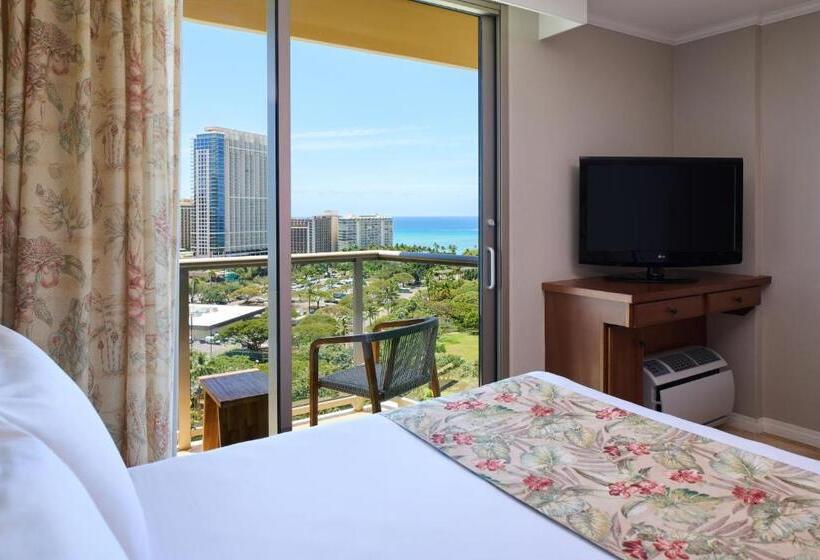 اتاق اساندارد با چشم‌انداز جانبی به دریا, Luana Waikiki Hotel & Suites