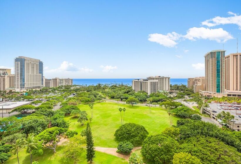 سوییت با چشم‌انداز دریا, Luana Waikiki Hotel & Suites
