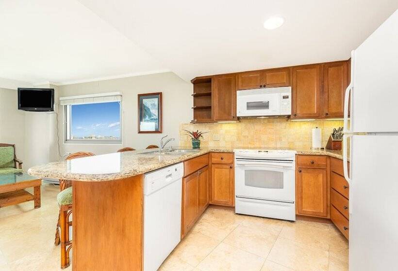 سوییت با چشم‌انداز دریا, Luana Waikiki Hotel & Suites