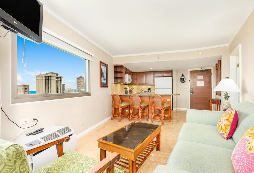 سوییت با چشم‌انداز دریا, Luana Waikiki Hotel & Suites
