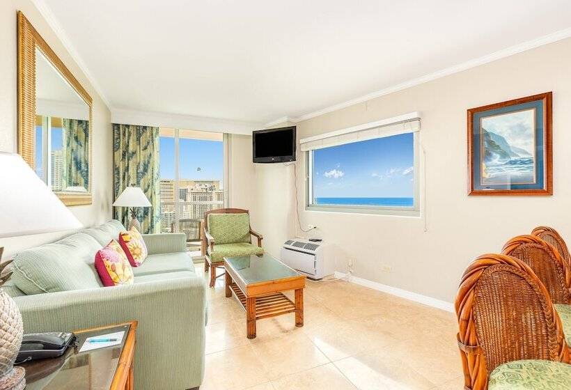 سوییت با چشم‌انداز دریا, Luana Waikiki Hotel & Suites